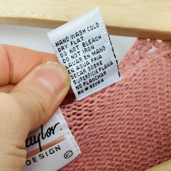 VTG 90s Carolyn Taylor Floral Embroidered beaded crochet Trim Cardigan Sweater M - Picture 9 of 16